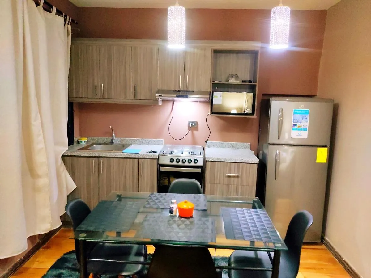 Apartamento Mini Suite En El Centro Historico De Cuenca, A 2 Cuadras De La Catedral, Parque Calderon
